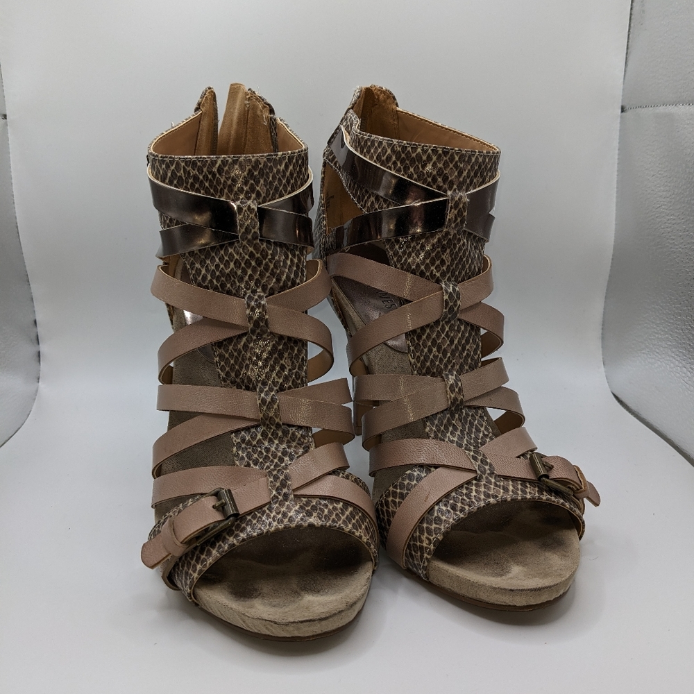 Nine West gladiator sandals SIZE 10